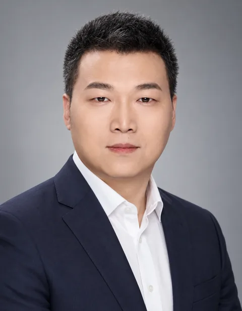 Darren He professional portrait